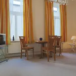 Haus Karzenburg Fewo 1